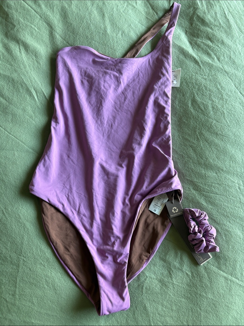 Au Naturel by Gottex NWT with hair tie as well!